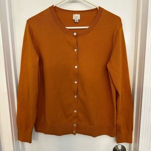 NWOT a new day XL pumpkin light button up cardigan never worn smoke free home